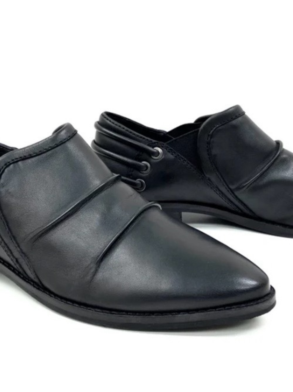 Oobash Annie black dress loafer womens size 9. NWOB